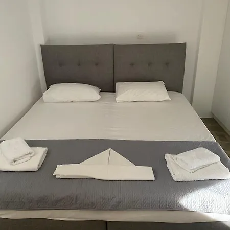 Cozy Katerina's Mezonette 펜션